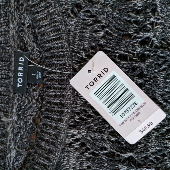 Torrid Plus Size half sleeve sweater - Picture 3 of 5